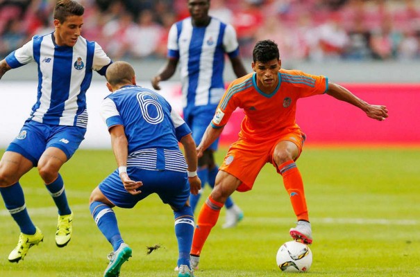 Jorge Mendes decide si Danilo vuelve al Valencia CF