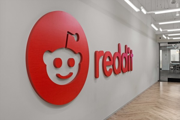 Reddit ultima su salto al parqué de Wall Street para levantar hasta 684 millones