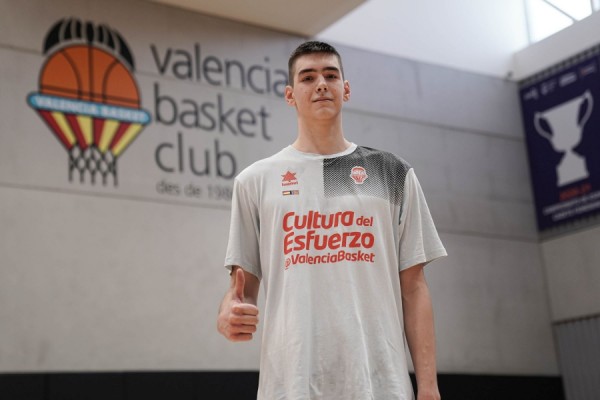 Valencia Basket incorpora al prometedor ala-pívot serbio Nikola Dzepina