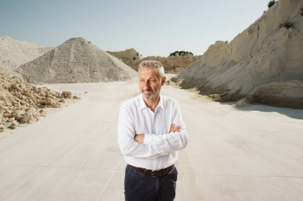 Francisco Toledo presenta su libro 'La estrella de ébano' en la sede de la UA en Alicante
