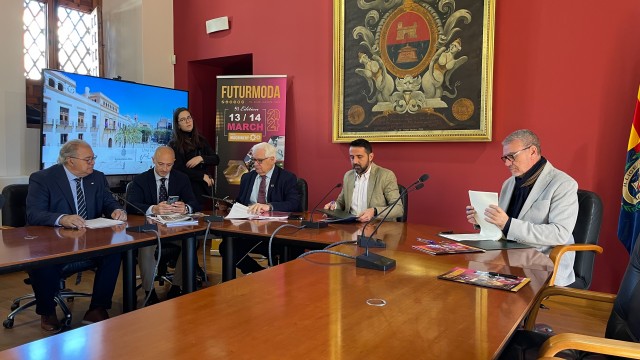 La nueva edición de Futurmoda reúne a 326 compañías en 230 expositores; el 30% extranjeras
