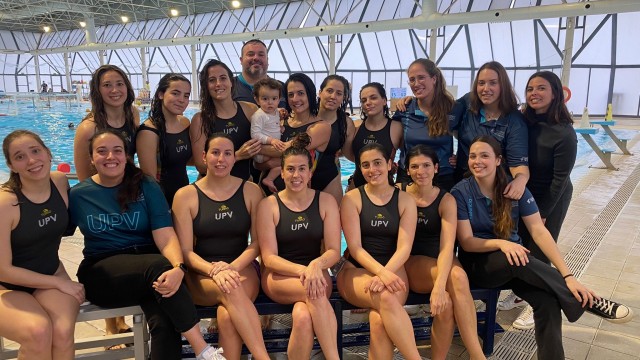 El equipo absoluto femenino de Waterpolo UPV se corona campeón de Liga y avanza por primera vez a la fase de ascenso a Primera Nacional 