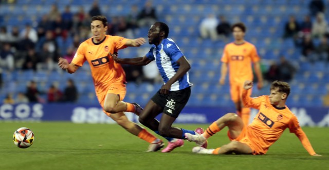 El Hércules acumula por primera vez cuatro partidos sin ganar esta temporada
