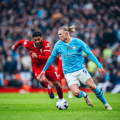El Liverpool y el City dejan líder al Arsenal