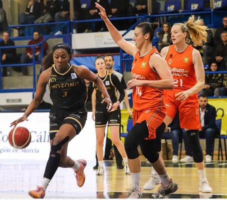El Jairis Alcantarilla tumba al líder Valencia Basket y con un 74-72 se coloca octavo en la LF Endesa