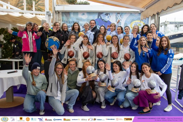 El equipo del RCN de Calpe se proclaman campeón de la Greenwich Women’s Cup