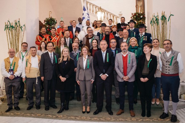 Castelló agradece a las bandas internacionales su implicación en la Magdalena 2024