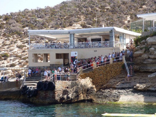El restaurante de la isla de Benidorm, a la espera de sentencia para conocer su futuro