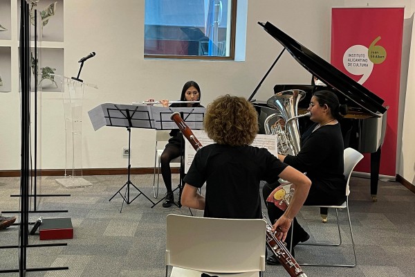 El Gil-Albert organiza conciertos del alumnado del conservatorio Óscar Esplá por la provincia

