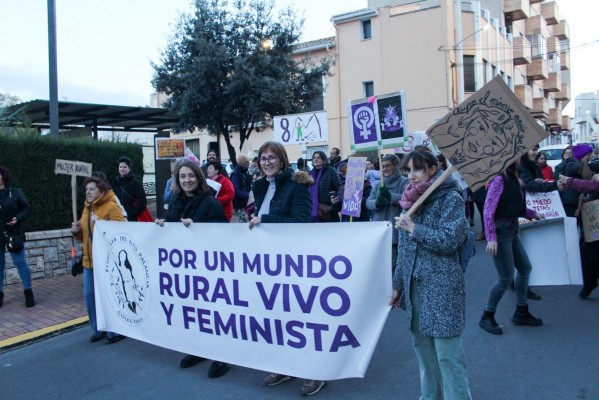 Soneja acoge la manifestación comarcal del Alto Palancia con motivo del Día de la Mujer