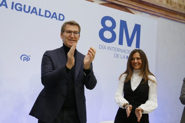 Feijóo afirma que habrá medidas coordinadas de igualdad en las comunidades del PP