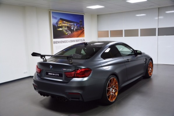 Bertolín recibe el exclusivo BMW M4 GTS
