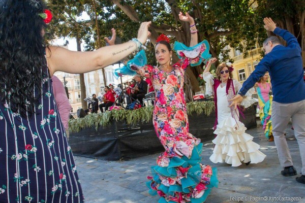 Las Cruces de Mayo de 2024 en Cartagena se repartirán en cinco escenarios y Falete actuará en la Plaza del Ayuntamiento