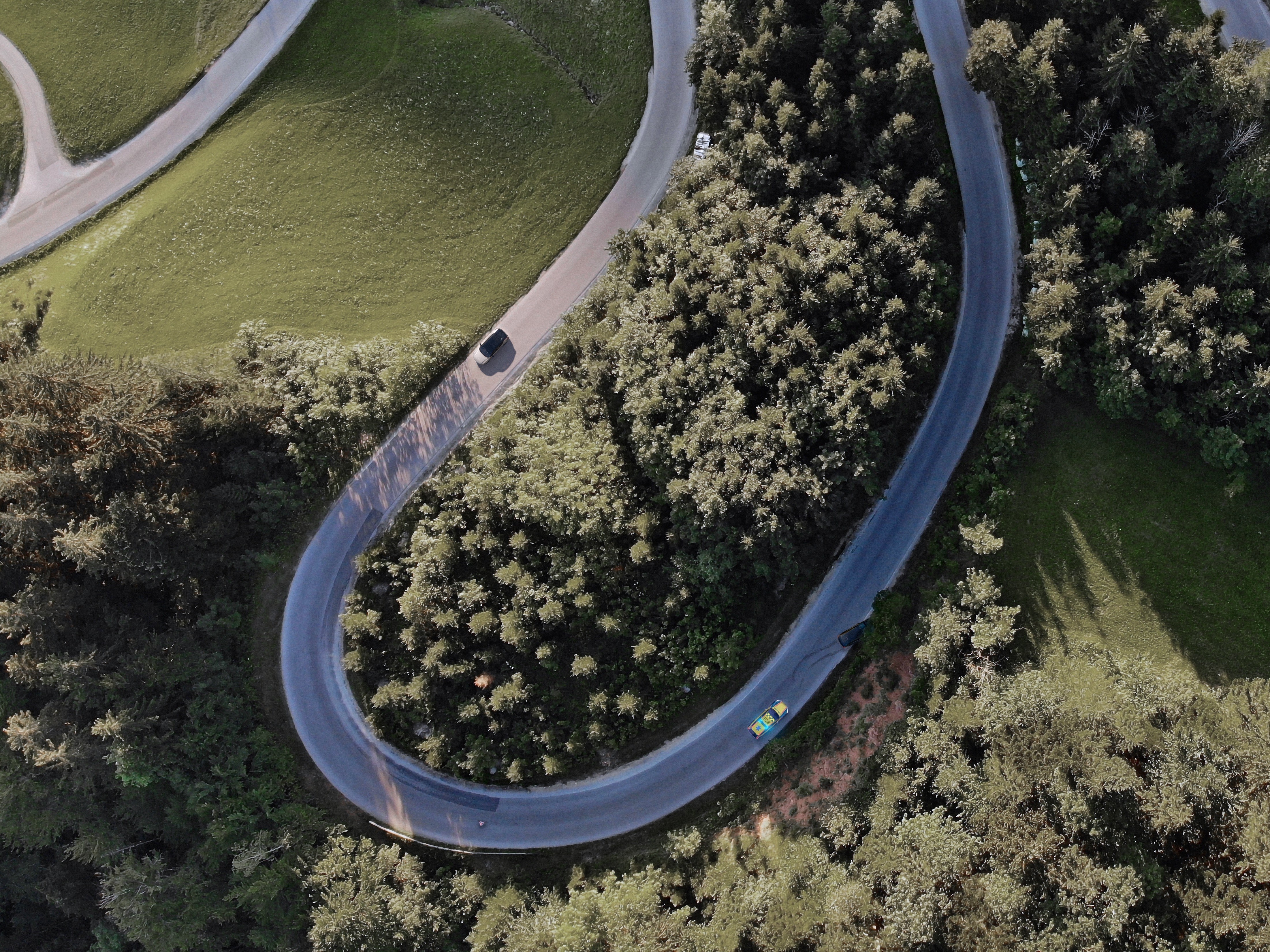 La primera tecnología de seguridad conectada de Volvo Cars ahora puede alertar a los conductores sobre accidentes que se avecinan