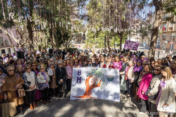 Cartagena sostiene que la formación y el empleo son elementos cruciales para la igualdad