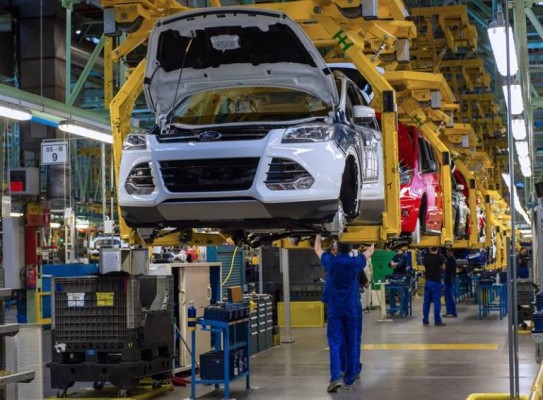 El ajuste de producción en Ford Almussafes se cobra la salida de 158 eventuales este mes
