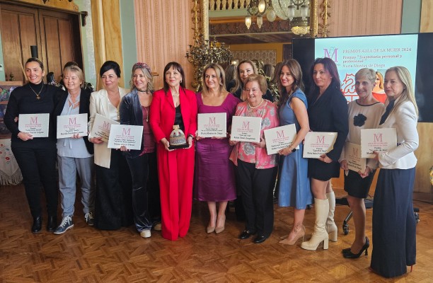 Los premios Aula de la Mujer reconocen a diez mujeres que son un 