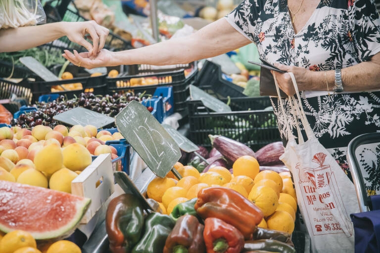 El precio de los alimentos baja en febrero por séptimo mes consecutivo