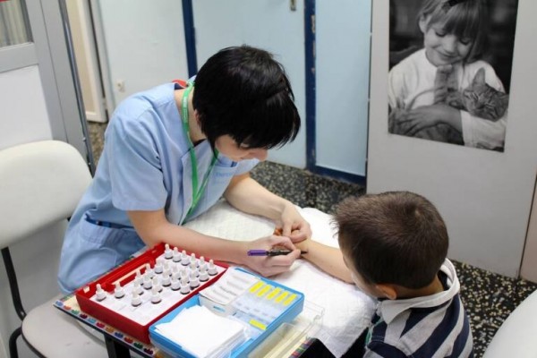 La Comunitat tiene menos de un cuarto de pediatras con cupo máximo de niños por médico