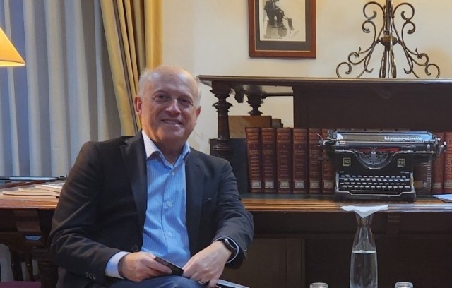 Enrique Vaqué prepara una novela en torno a la caída del Banco de Valencia