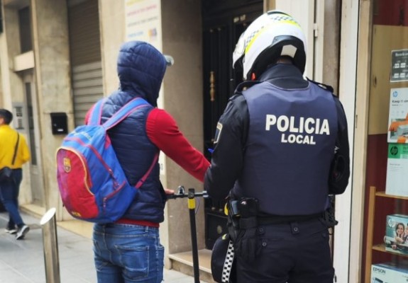 Burriana impone un total de 49 denuncias por conducir patinetes eléctricos