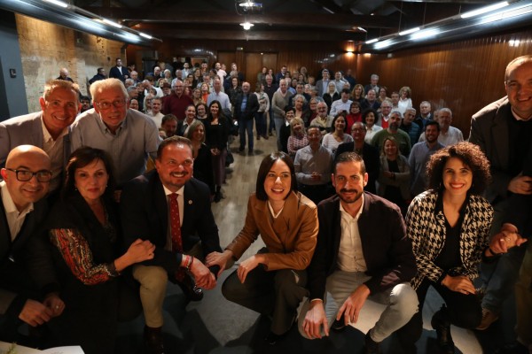 El PSPV de la provincia extiende la alfombra roja a Morant con una despedida histórica de fondo