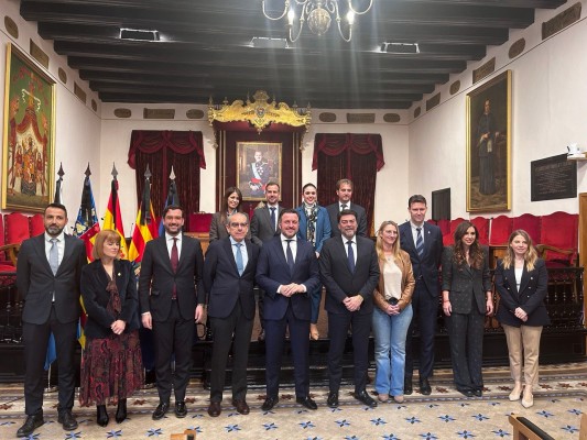 Elche y Alicante irán de la mano a por la Variante Torrellano y la segunda pista del aeropuerto 
