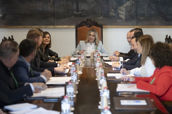 La Diputación impulsa mediante convenios las prácticas formativas y el deporte en Penyeta Roja