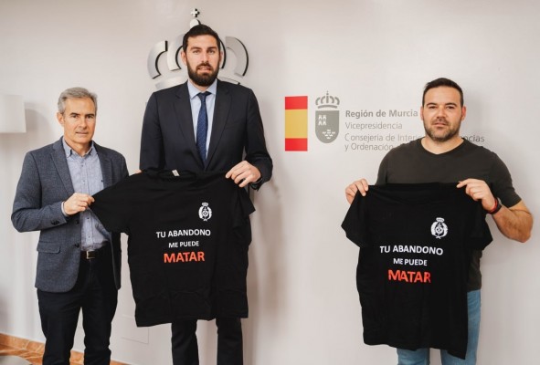 Vox quiere reconocer a los funcionarios de prisiones como agentes de la autoridad