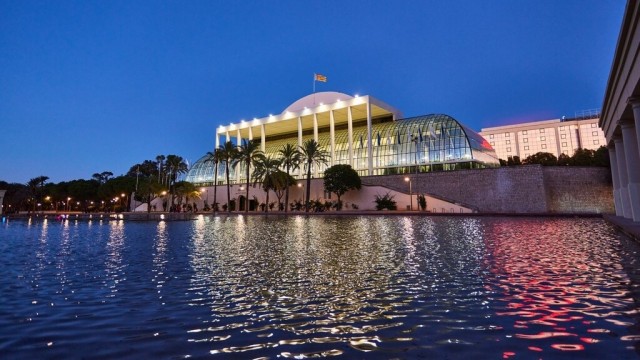 El Palau de la Música estrena iluminación ornamental