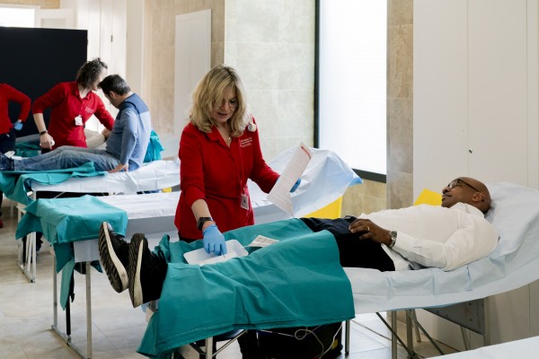 El Villarreal exhibe su cara más solidaria y acoge una jornada de donación de sangre en La Cerámica