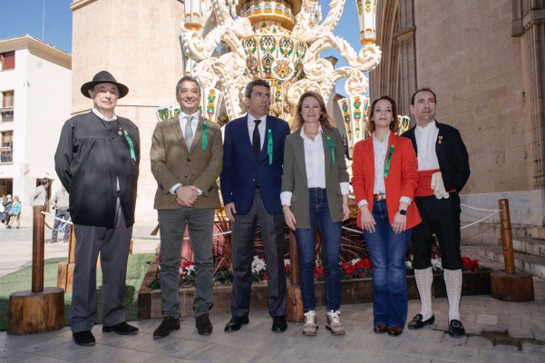 Carrasco y Mazón anuncian el BIC del Desfile de Gaiatas en un día 