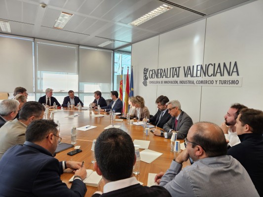 Industria impulsa junto a las principales empresas del sector el hidrógeno verde en la Comunitat