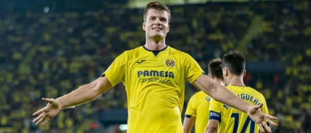 Sorloth, Baena y Alberto Moreno, apercibidos de sanción