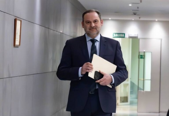 Ábalos presenta alegaciones a su expediente de expulsión del PSOE 