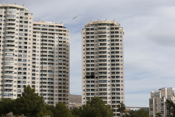 La Generalitat ofrecerá viviendas en Benidorm a los vecinos de La Vila que necesiten realojo tras el incendio