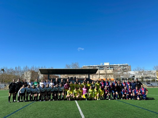 Finaliza con éxito y victoria del Villarreal el “I Triangular Femenino de Leyendas”