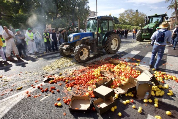 Un mes de las tractoradas, 30 promesas de mejora y una realidad: la PAC se cambiará