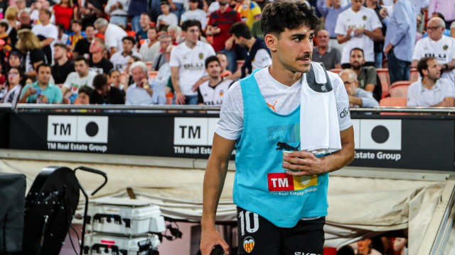 Diego López, Thierry y André Almeida, novedades en la lista contra el Real Madrid