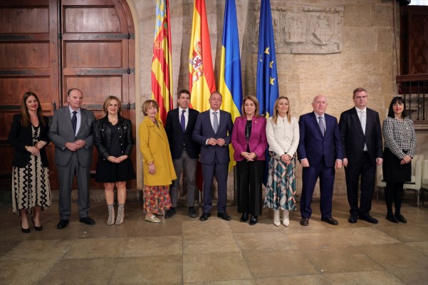 Mazón traslada en el Día de la Empresa un 