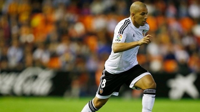 Feghouli mantiene firme su deseo de renovar con el Valencia
