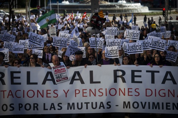 Los procuradores valencianos intensifican su presión para la mejora en las pensiones 