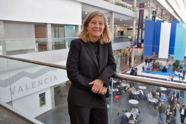 Carmen Álvarez: 