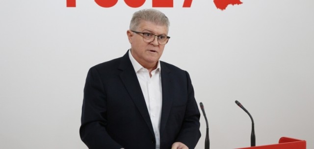 Vélez acusa a PP y Vox de 