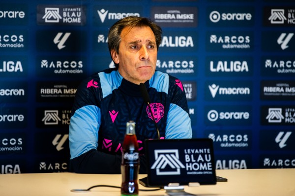 Felipe anuncia que ya tiene elegido el entrenador para la próxima temporada