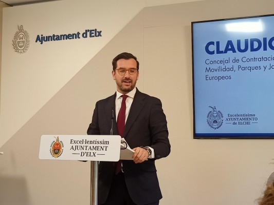 Contratación en Elche advierte que no hay 'reparos' en las facturas y que es una práctica heredada
