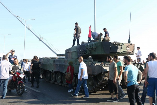 Fracasa el intento de golpe de Estado en Turquía