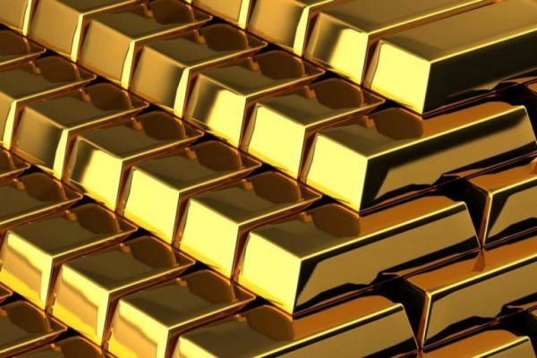 El freno a las bajadas de tipos afectan al oro