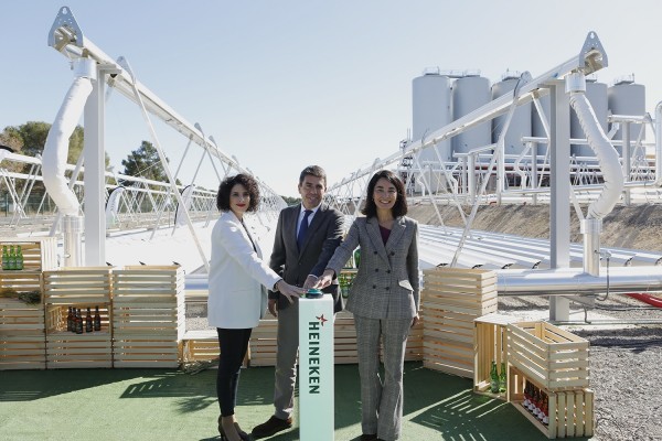 Heineken inaugura en Quart de Poblet una planta termosolar para producir con energía renovable