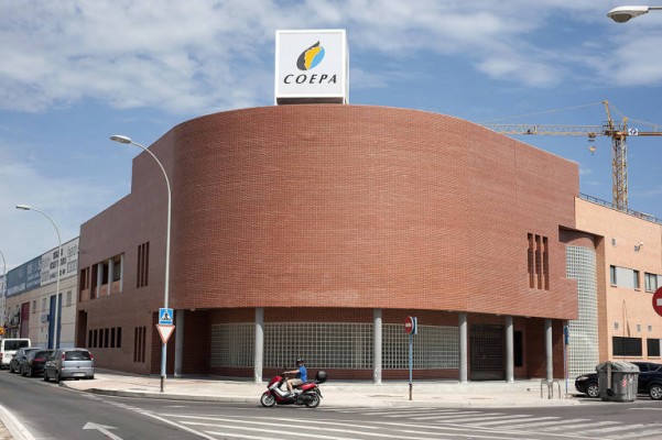 Alicante cede a Labora el centro de Coepa: formará en construcción y en la industria auxiliar del cine